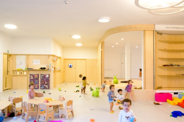 CR&Egrave;CHE BABYMEDIA 